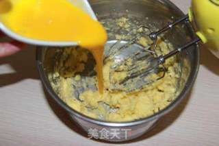 奶香芝麻蛋糕的做法步骤:2