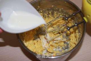 奶香芝麻蛋糕的做法步骤:3