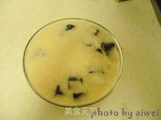 蜜瓜椰汁龟苓膏的做法步骤:7