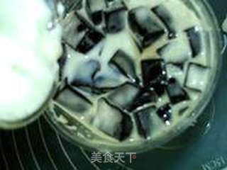 抹茶红豆烧仙草的做法步骤:13
