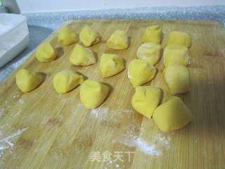 盛开的黄玫瑰花的做法步骤:7
