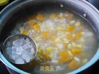 袪湿补气--玉米南瓜百合甜汤的做法步骤:6