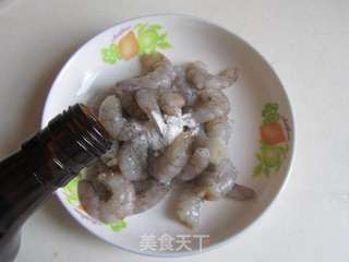 彩椒虾仁炒饭的做法步骤:2