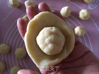 手捧月亮·望月亮【蛋黄酥】的做法步骤:8