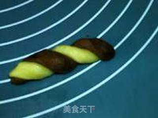 可可双色圈饼的做法步骤:12