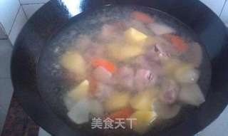 土豆炖牛肉的做法步骤:6