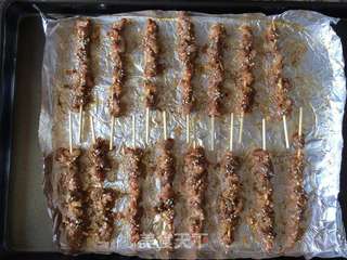 孜然烤羊肉串的做法步骤:7