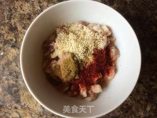 孜然烤羊肉串的做法步骤:5