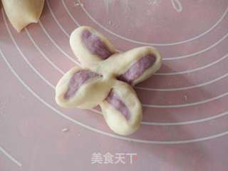 紫薯花朵馒头的做法步骤:12