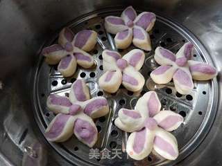 紫薯花朵馒头的做法步骤:14