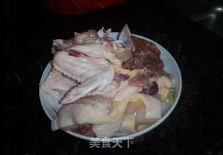 沙姜鸡的做法步骤：1