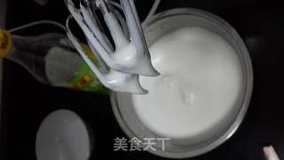 电饭煲版戚风蛋糕的做法步骤:5