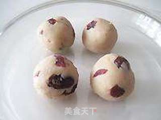 【栗蓉蔓越莓冰皮月饼】的做法步骤:10