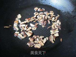 五彩炒饭的做法步骤:5