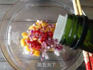 芒果莎莎——芒果的新吃法的做法步骤:5