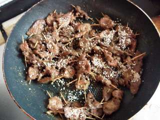 孜然牙签肉串的做法步骤:8
