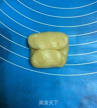蛋黄酥的做法步骤:17