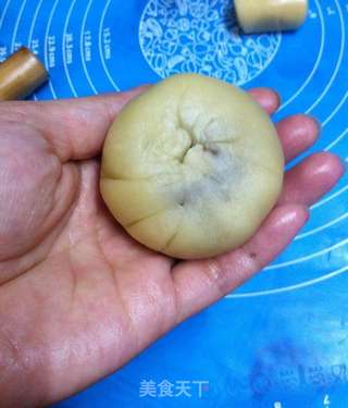 蛋黄酥的做法步骤:20