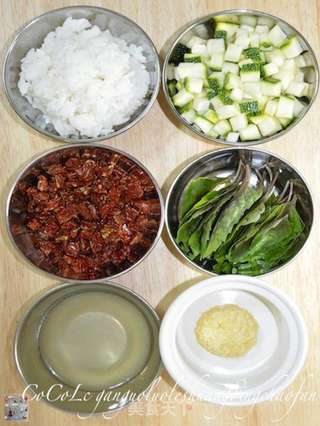 干锅罗勒双丁炒饭－－迷你蕃茄干（一）的做法步骤：1