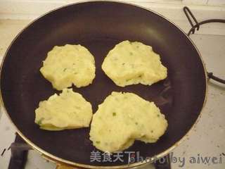 香煎土豆饼的做法步骤:8