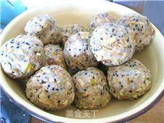 什锦果仁月饼的做法步骤:12