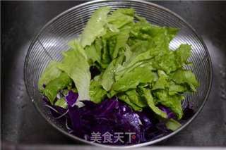 【红酒虾仁酸奶酪沙拉】的做法步骤:2