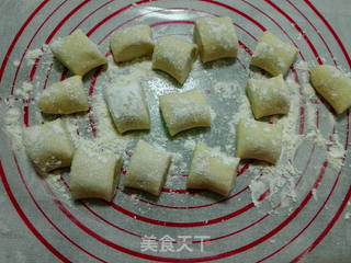 韭菜猪肉饺子的做法步骤：8