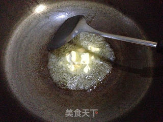 酥油煎松茸的做法步骤:2