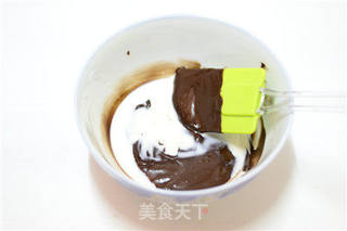 【巧克力慕斯Chocolate Mousse】的做法步骤：2