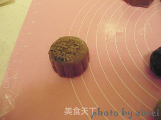 四色枣泥冰皮月饼的做法步骤:21