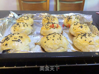 鲜肉月饼---享受那一地的酥脆迷人的做法步骤:19