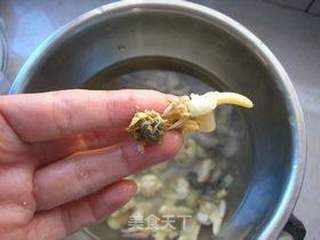 鸡蛋炒蛤蜊的做法步骤：3