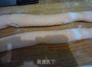 胡萝卜花卷的做法步骤:7