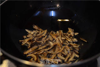【生炒腊味糯米饭】的做法步骤:5