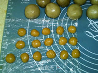 透明皮莲蓉蛋黄月饼的做法步骤:14