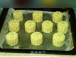 奶香黄金月饼的做法步骤:15