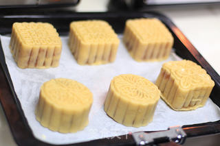 中秋情怀—给自己和家人的月饼的做法步骤:10