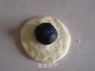 黑芝麻蓉面包(汤种)的做法步骤:4