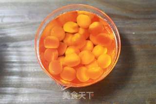 过节应个景,做几个抹茶蛋黄酥的做法步骤:2