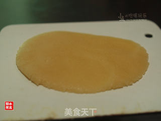 广式莲蓉月饼的做法步骤:9