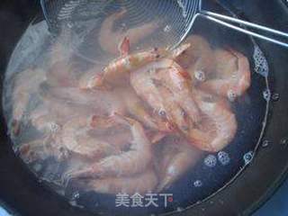 鲜虾烩冬瓜的做法步骤:2