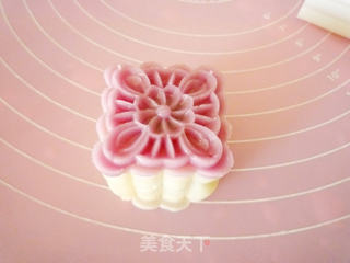 紫薯冰皮月饼的做法步骤:17