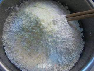 #红豆莲蓉蛋黄月饼的做法图解8