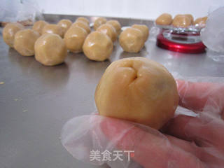 经典红豆沙月饼的做法步骤：10