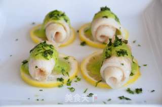 柠檬蒸左口鱼的做法步骤:4