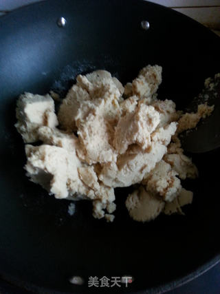 莲蓉蛋黄月饼的做法步骤:3
