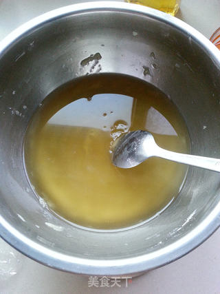 莲蓉蛋黄月饼的做法步骤:6