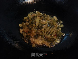 酸菜杏鲍菇的做法步骤:4
