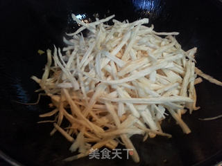 酸菜杏鲍菇的做法步骤:5