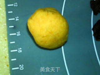 玉米面红薯枣泥月饼的做法步骤:11
